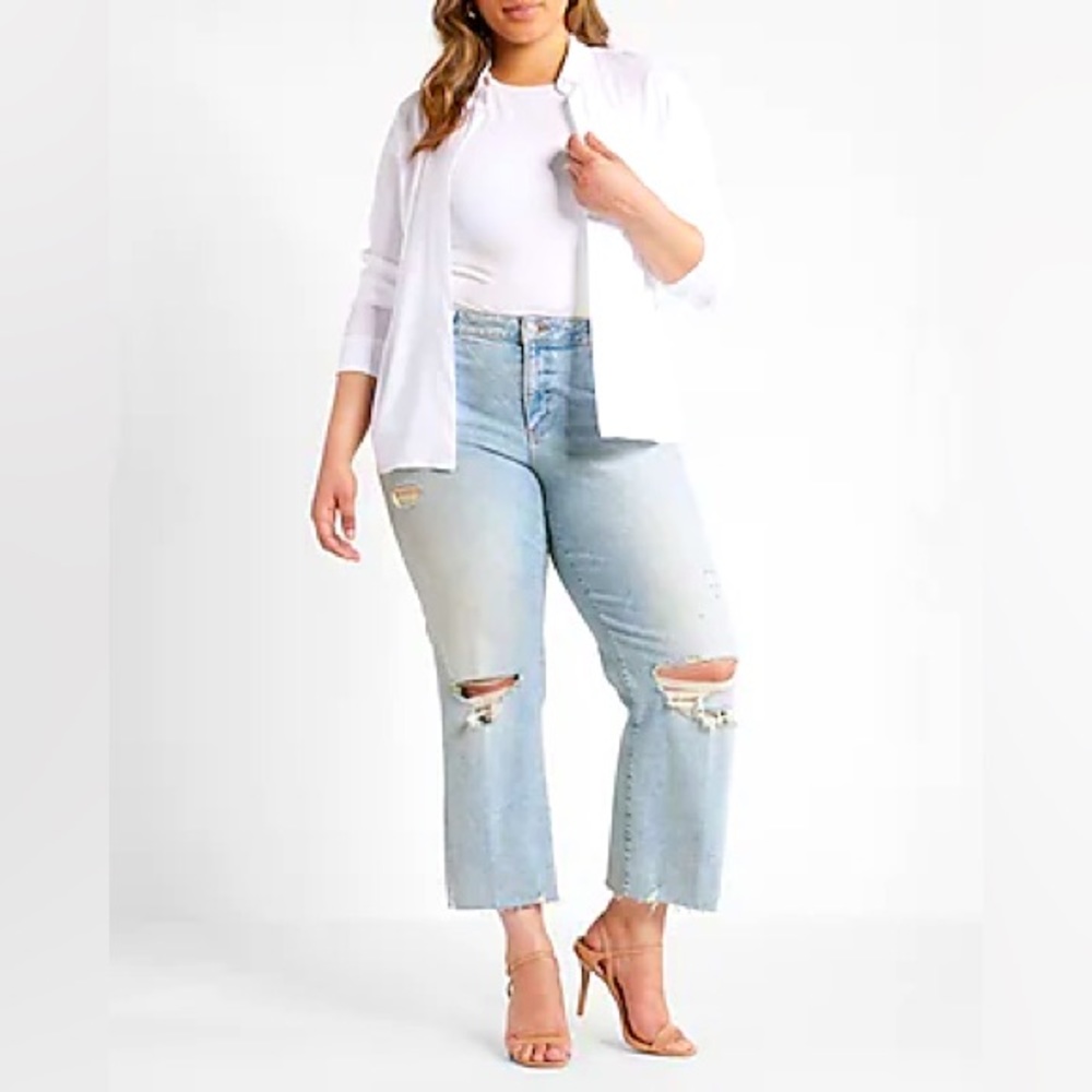 Express Mid Rise Light Wash Ripped 90s Ankle Boot Jeans size 10